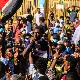 Хамдок и генерал ел Бурхан потписали споразум, хиљаде Суданаца на улицама