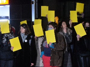 Удружење "Крени промени" са Жофреом о пројекту Јадар, перформанс испред седишта Делегације ЕУ