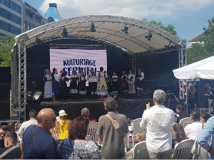 Срби из Франкфурта пример заједништва