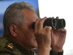 Шојгу: Амерички бомбардери вежбају напад на Русију