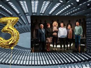 Аутопортрет: Андраш Урбан