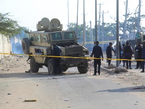 Снажна експлозија у центру Могадиша, најмање осам особа страдало
