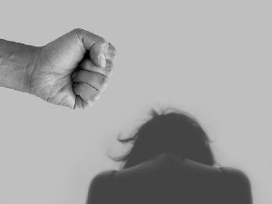 И један шамар је насиље – како охрабрити жене да пријаве насилнике
