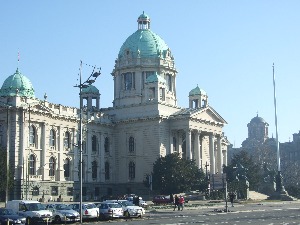 Скупштина гласа о предлогу за промену Устава и расписује референдум