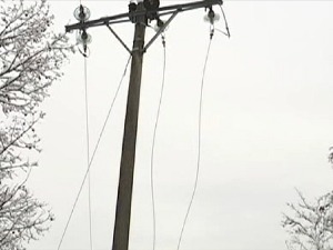 Отклоњени кварови које је изазвао снег, села у ужичком крају добила струју