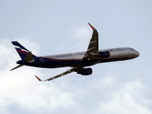 Сусрет изнад Црног мора - руски путнички авион морао да скрене са курса због НАТО бомбардера