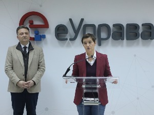 Брнабићева на промоцији сајта "Зелене Владе": Е-управа штеди стабла, воду и струју