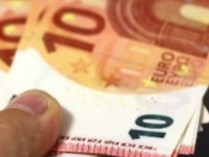 Данас почиње исплата 20 евра државне помоћи за 5,8 милиона грађана Србије