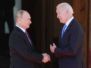 Путин и Бајден разговарају о односима Русије и САД – шта су теме разговора двојице лидера