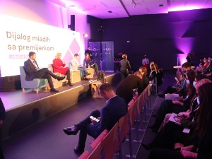 Млади у Нишу са премијерком о радној пракси и волонтирању