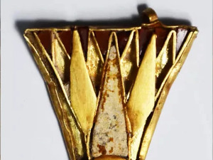 Очаравајући златни накит из времена краљице Нефертити пронађен на Кипру