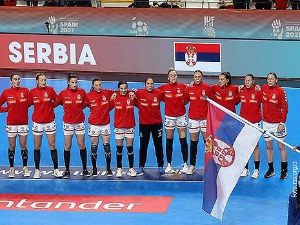 Рукометашице и фудбалери за радост целе Србије