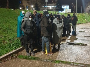 Цариници у аутобусу код Ниша открили 28 илегалних миграната