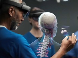 Холограмске наочаре – нове технологије у црвеној зони