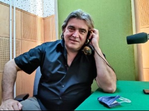 Златни папагај