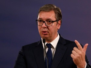 Вучић: Десила нам се "савршена олуја", рачунајте као да је Грчић поднео оставку