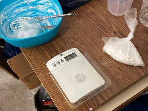 Заплена кокаина у Овчи, ухапшена једна особа