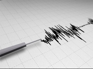 Јак земљотрес у Италији, људи изашли на улице