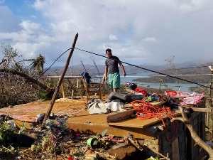 У олуји на Филипинима страдало 208 особа, као нестале се воде 52 особе