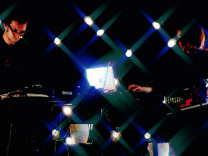 Хутенени Хибрид, 2