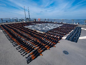 Американци пресрели товар иранског оружја, брод потопљен