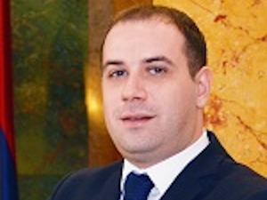 Преминуо Бранко Маринковић, заменик генералног секретара Народне скупштине