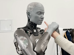 Реакција робота запрепастила његове креаторе