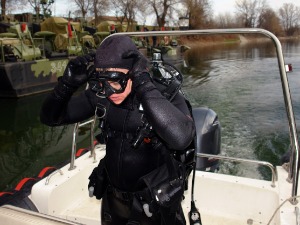 Како се рониоци спремају за најтеже задатке у зимским условима