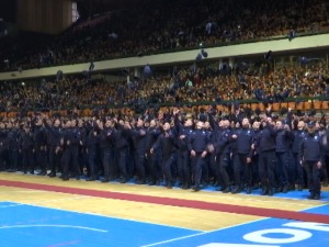 Свечана промоција будућих полицајаца, на наредбу "вољно" капе полетеле увис