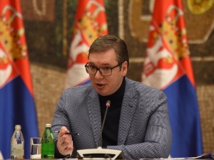 Вучић: Ситуација у региону и притисци споља уносе ми немир