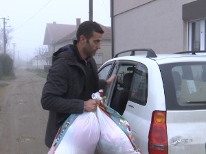 Ни веће радости ни дражег госта – вероучитељ Далибор зна како се хуманост показује на делу  