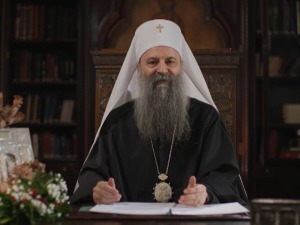 Божићна посланица патријарха Порфирија: Коронавирус је одраз несагледиво дубљег проблема