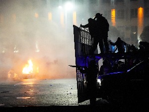 Немири у Казахстану: Коначан опроштај од бившег председника Немири у Казахстану: Коначан опроштај од бившег председника