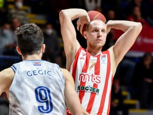 Још позитивних на коронавирус у Звезди, одложен меч са Реалом