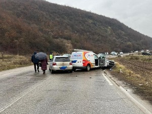 Судар на путу Приштина-Подујево - двоје мртвих, девет повређених