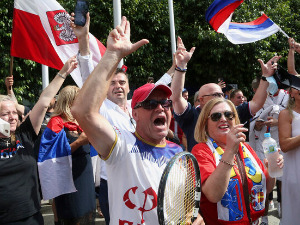 Журка у Мелбурну после победе Ђоковића на суду