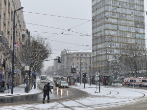 Поново се забелело у Србији, главни путеви проходни