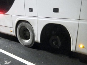 Возач са Косова и Метохије заустављен у Словенији, возио аутобус без точка