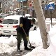 Леденице и снег - ко је дужан да чисти тротоаре и кровове и колике су казне