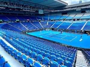 Трибине на Аустралијен опену на пола капацитета