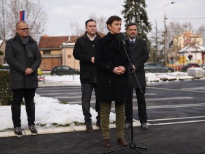 Премијерка позвала грађане да изађу на референдум