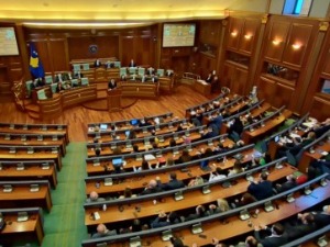 Приштина, скупштина усвојила резолуцију против организовања референдума на КиМ
