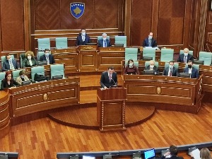 Курти предложио нацрт резолуције против одржавања референдума на КиМ, посланици Српске листе напустили седницу 