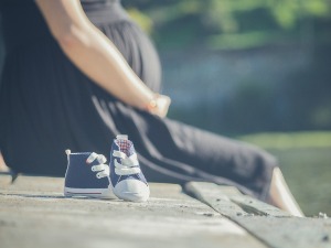 Омбудсман: Надлежни да исправе пропусте према породиљи која је уплаћивала доприносе