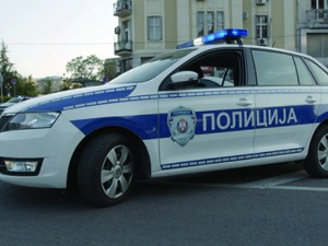 Пронађено тело младића испред зграде у центру Београда, сумња се на самоубиство