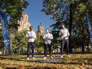 Авантура Србија