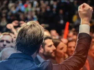 Вучић на Инстаграму: Нема повлачења