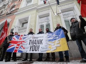 Британци поново оптужују Русију због Украјине, Москва одговара: Престаните са провокацијама