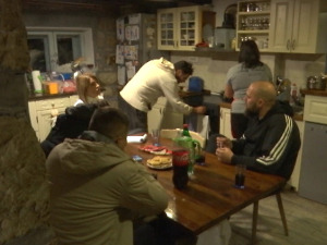 Млади брачни пар Београд заменио селом, и показао да и од кобасица може лепо да се живи