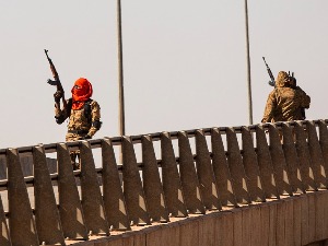 Пуцњава у престоници Буркине Фасо, не зна се где је председник